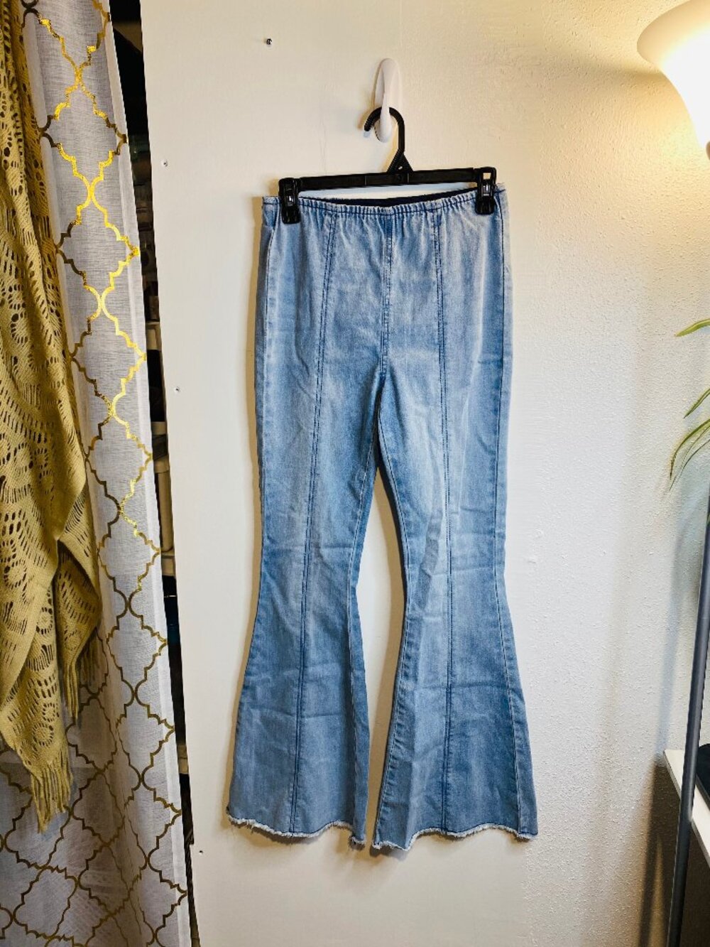 Tinseltown Flared Light-Wash High-Rise Striped Jeggings